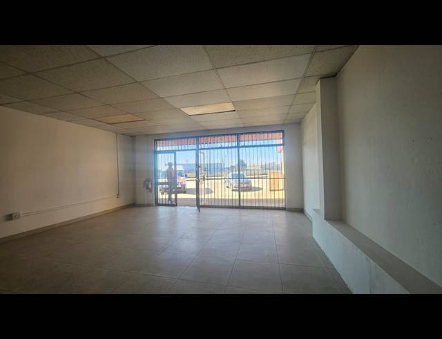 88M² RETAIL TO LET IN ROSSLYN